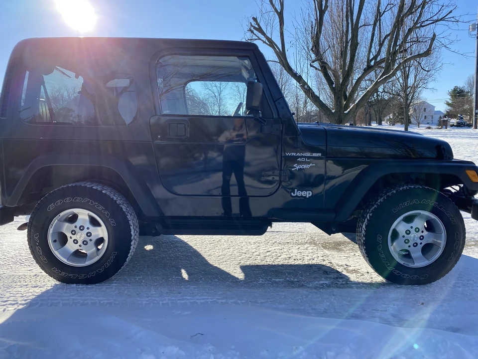 2000 Jeep TJ Wrangler - Image 9 of 31
