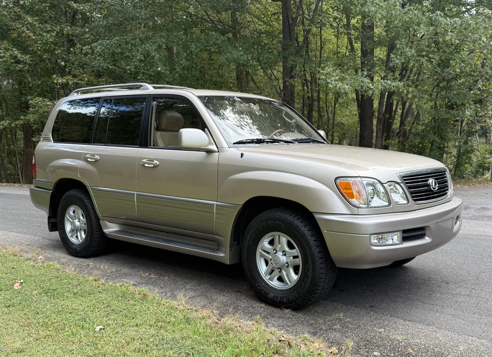 2000 Lexus LX 2nd Gen - Image 7 of 31