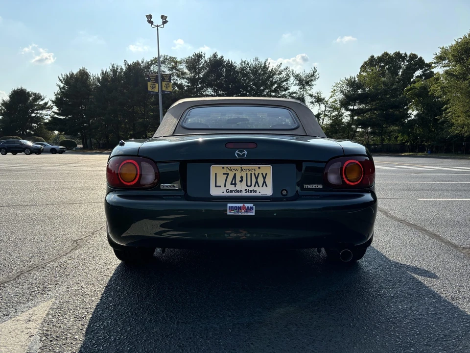 2000 Mazda NB MX-5 Miata - Image 19 of 31