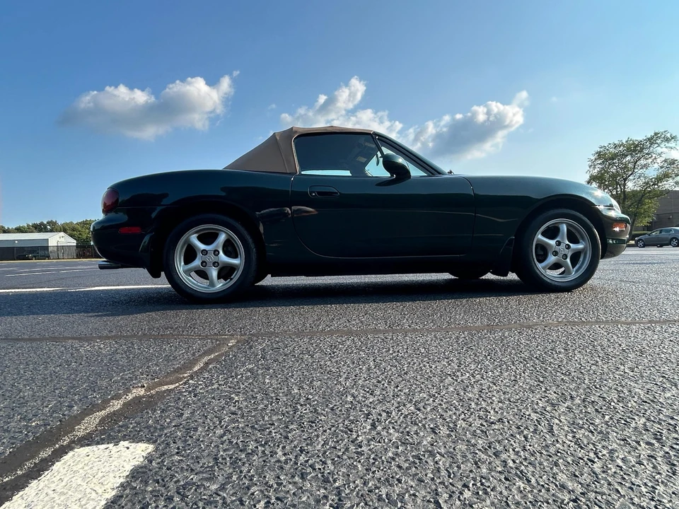 2000 Mazda NB MX-5 Miata - Image 26 of 31