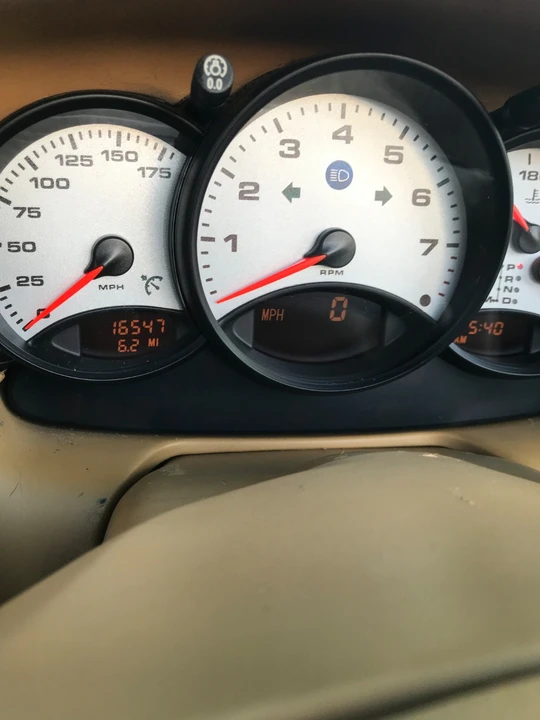 2000 Porsche 996 Carrera - Image 28 of 31