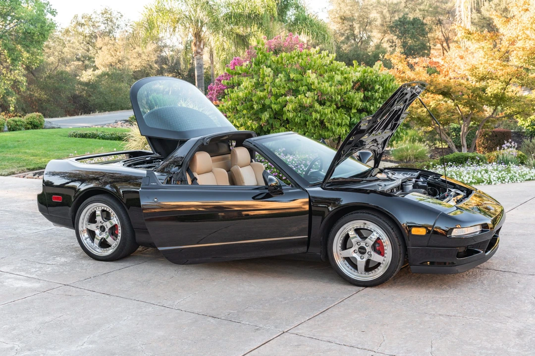 2001 Acura NA2 NSX - Image 19 of 31