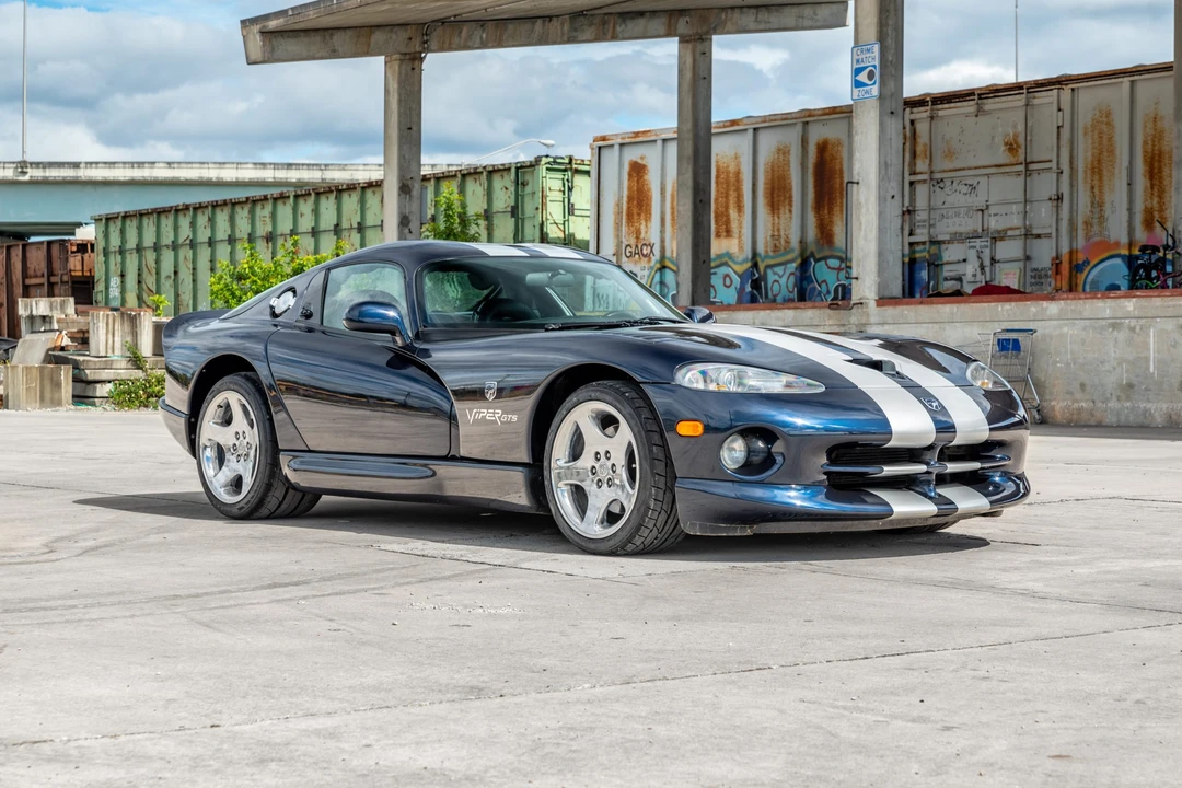 2001 Dodge Viper GTS 2nd Gen - Image 12 of 31