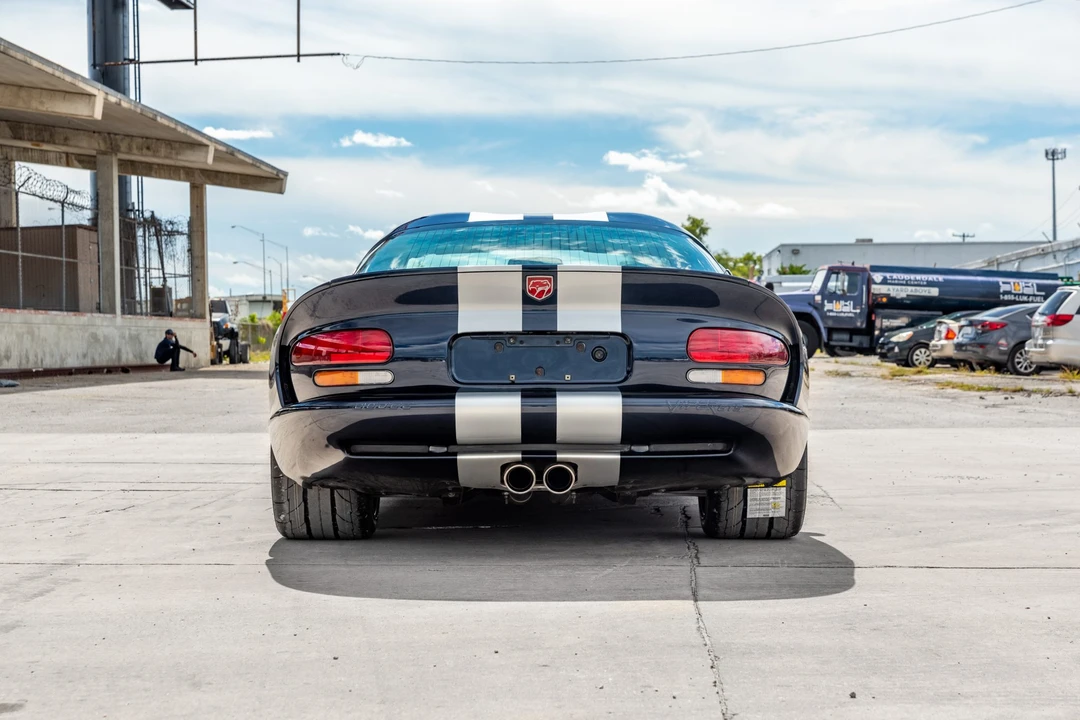 2001 Dodge Viper GTS 2nd Gen - Image 7 of 31