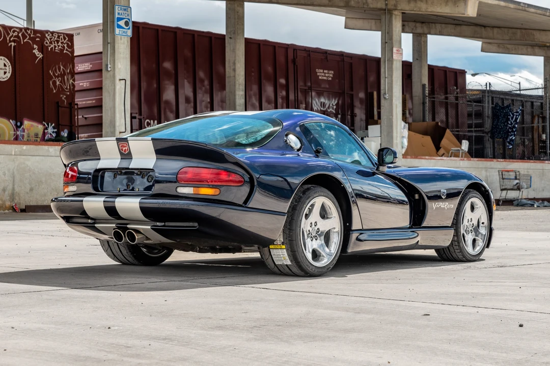 2001 Dodge Viper GTS 2nd Gen - Image 9 of 31