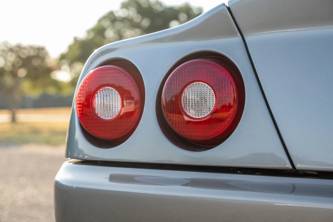 2001 Ferrari 550 Maranello - Image 13 of 31