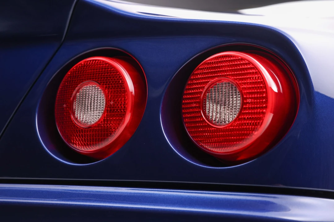 2001 Ferrari 550 Maranello - Image 30 of 31