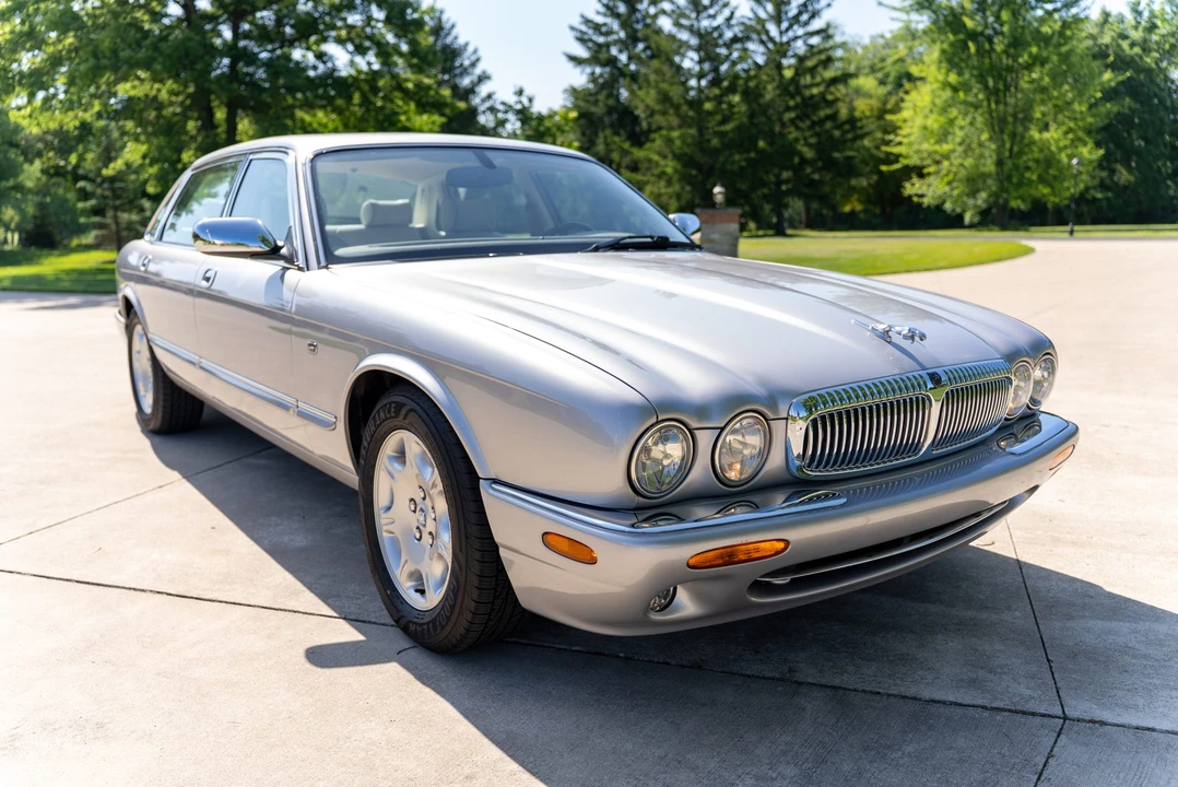 2001 Jaguar X308 XJ - Image 6 of 31