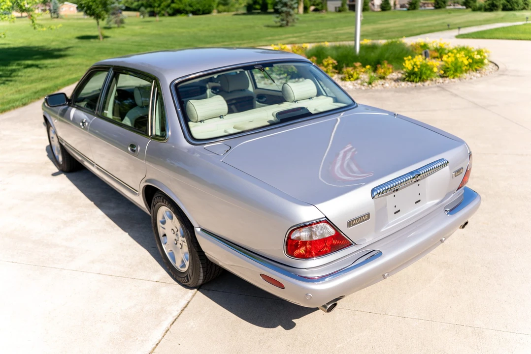 2001 Jaguar X308 XJ - Image 22 of 31