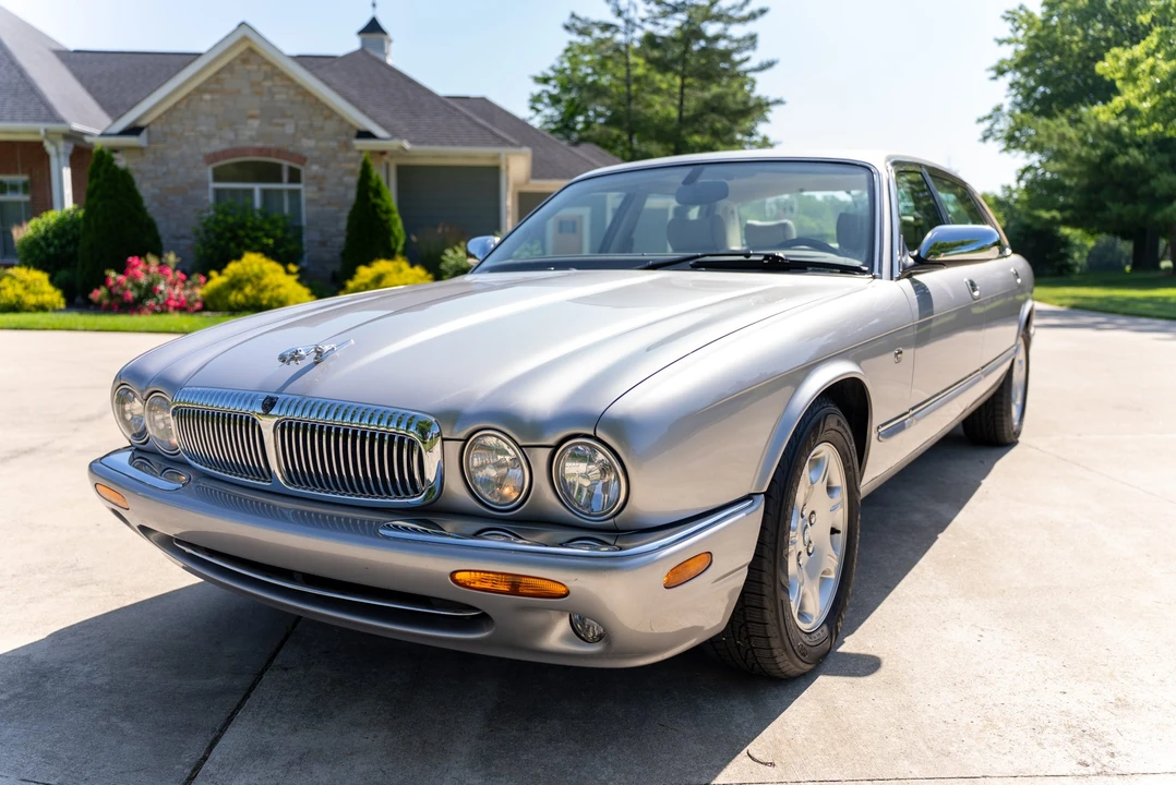 2001 Jaguar X308 XJ - Image 13 of 31