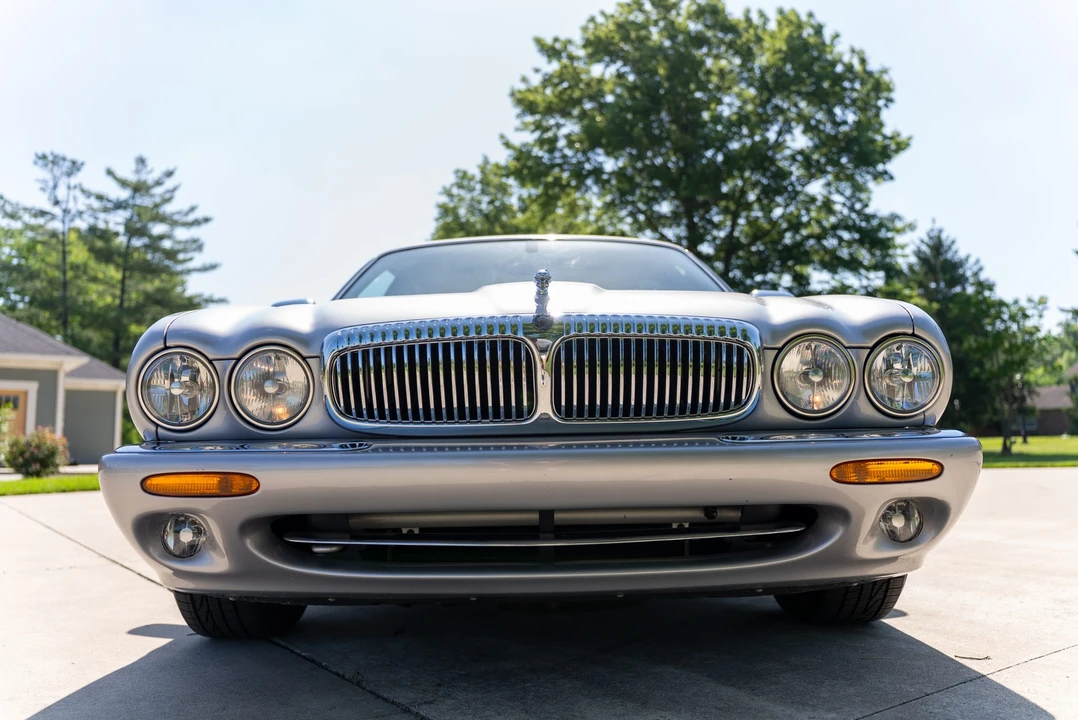 2001 Jaguar X308 XJ - Image 8 of 31