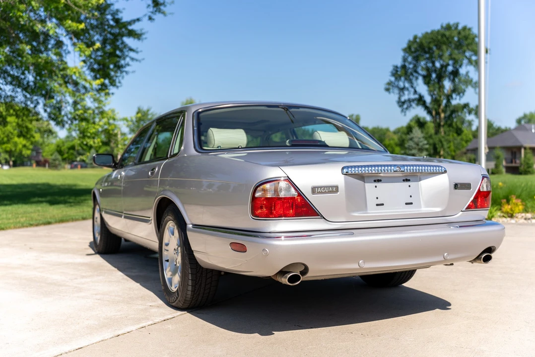 2001 Jaguar X308 XJ - Image 20 of 31