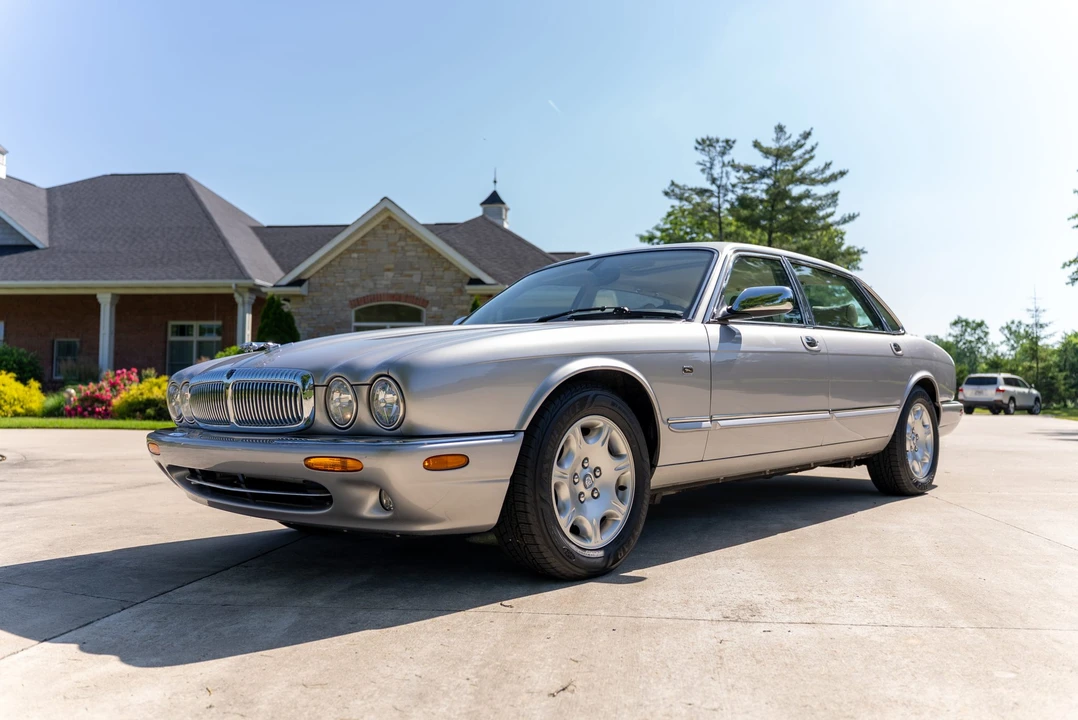 2001 Jaguar X308 XJ - Image 16 of 31