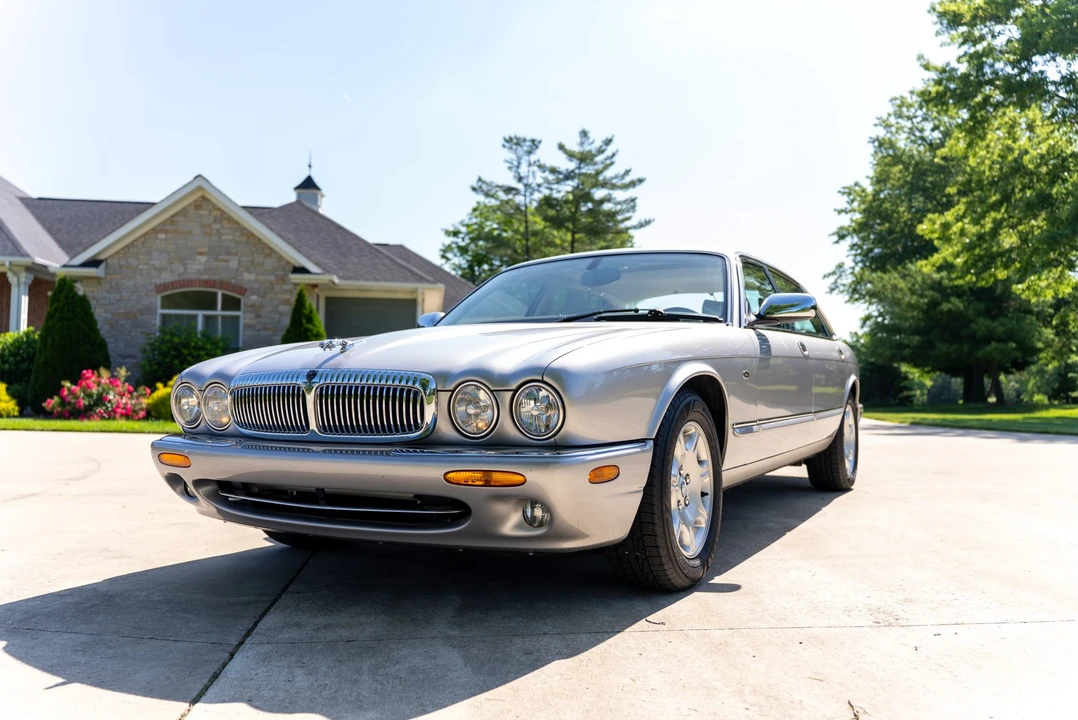 2001 Jaguar X308 XJ - Image 14 of 31