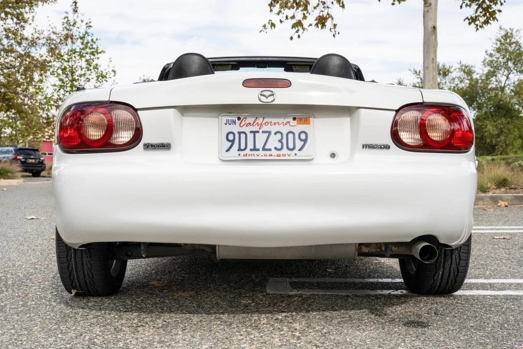 2001 Mazda NB MX-5 Miata - Image 14 of 31