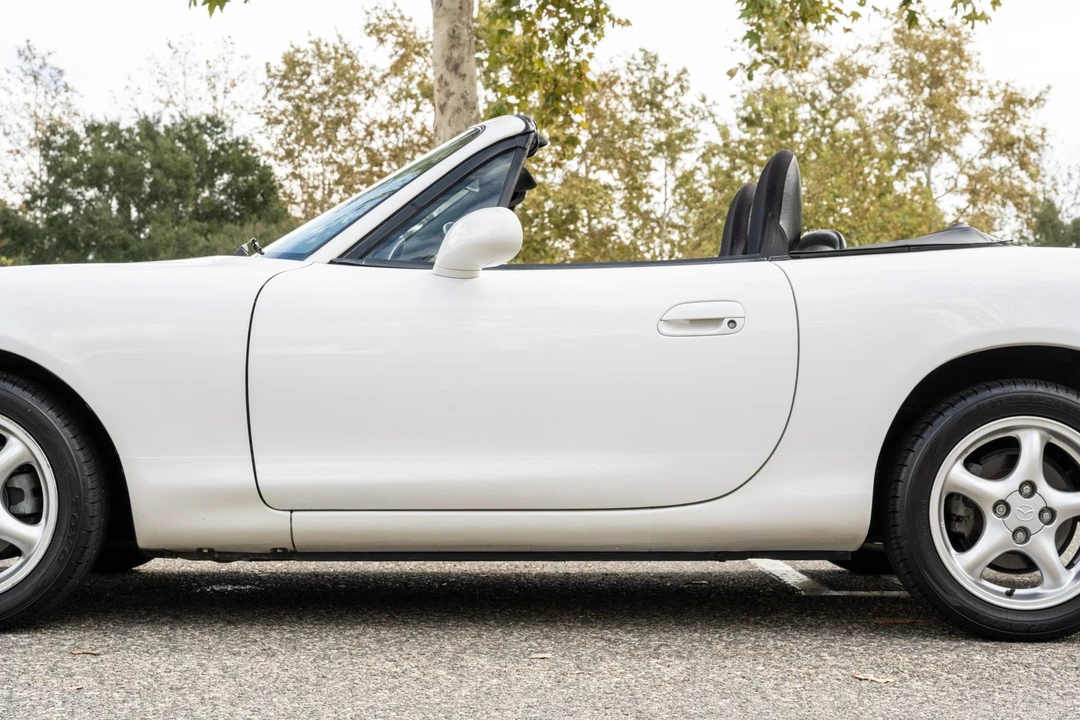 2001 Mazda NB MX-5 Miata - Image 23 of 31