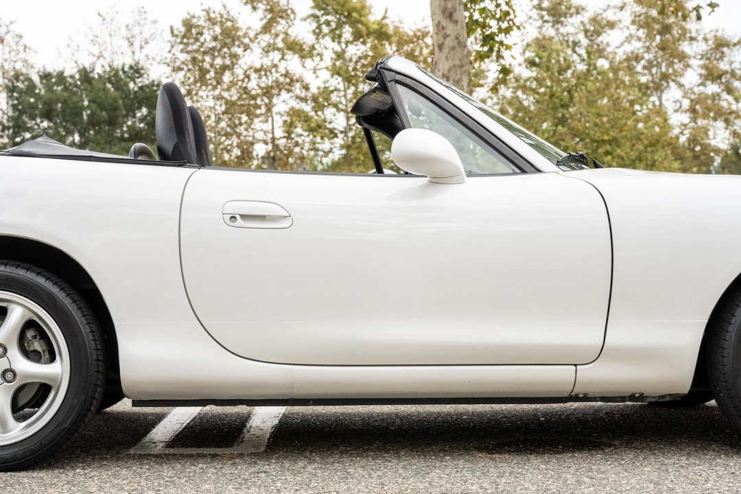 2001 Mazda NB MX-5 Miata - Image 26 of 31