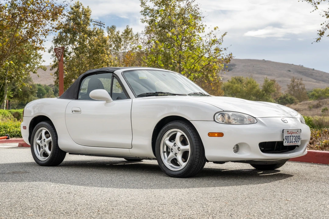 2001 Mazda NB MX-5 Miata - Image 8 of 31