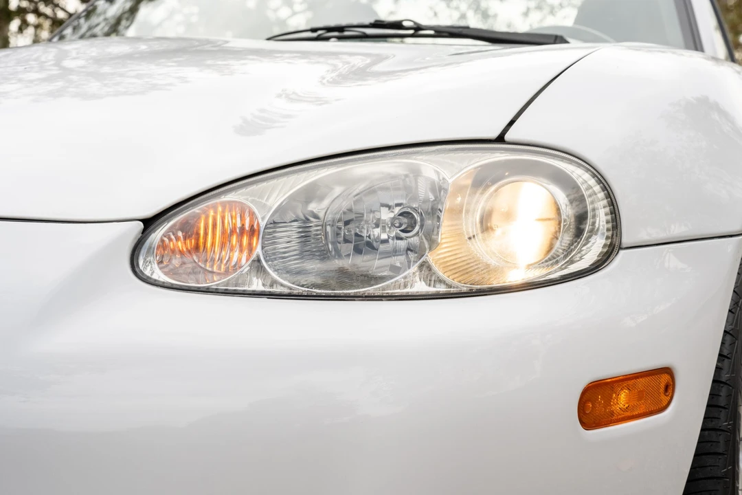 2001 Mazda NB MX-5 Miata - Image 30 of 31
