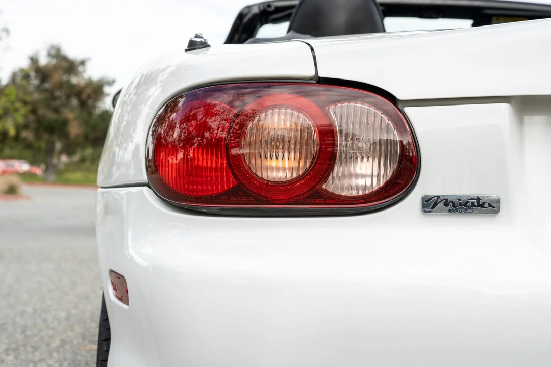 2001 Mazda NB MX-5 Miata - Image 31 of 31