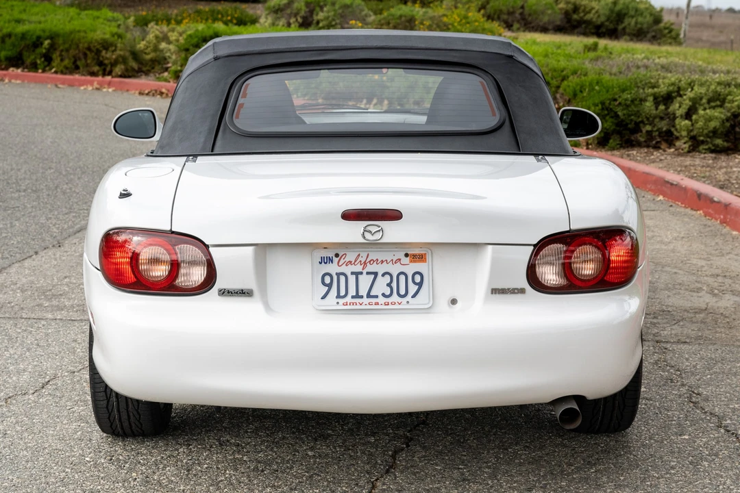 2001 Mazda NB MX-5 Miata - Image 5 of 31