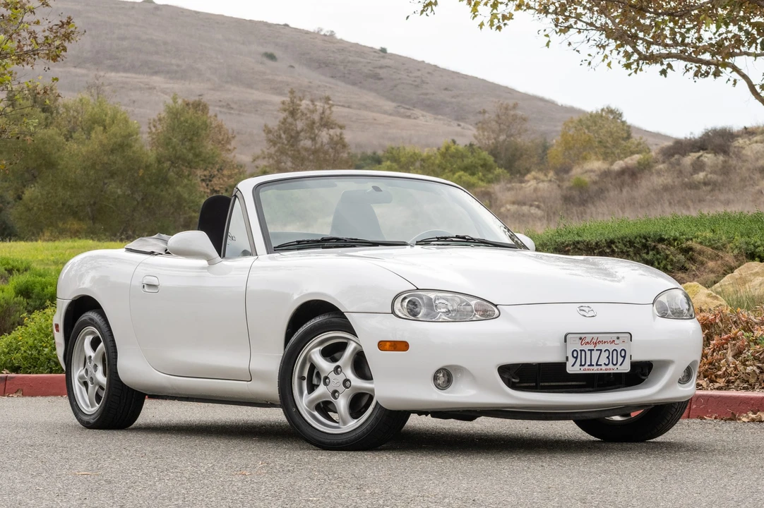 2001 Mazda NB MX-5 Miata - Image 18 of 31