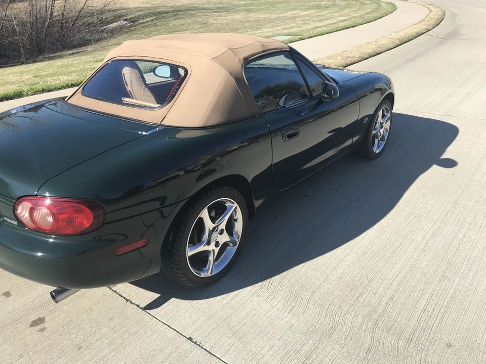 2001 Mazda NB MX-5 Miata - Image 11 of 31