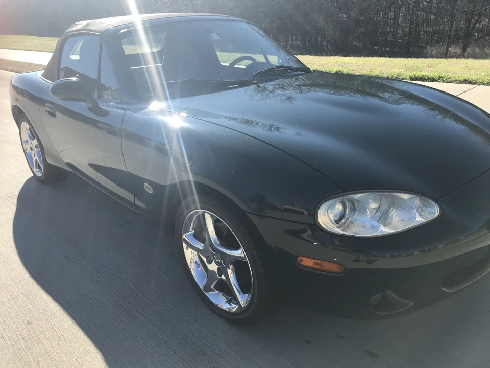 2001 Mazda NB MX-5 Miata - Image 14 of 31