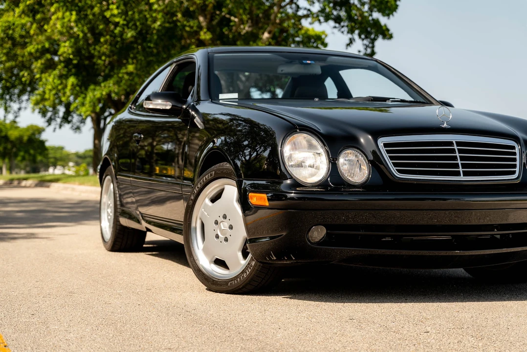 2001 Mercedes-Benz C208/A208 CLK 55 AMG - Image 16 of 31