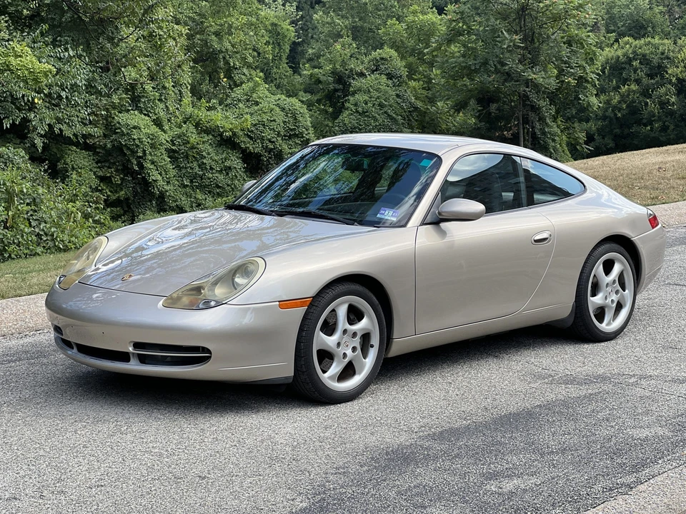 2001 Porsche 996 Carrera - Image 8 of 31