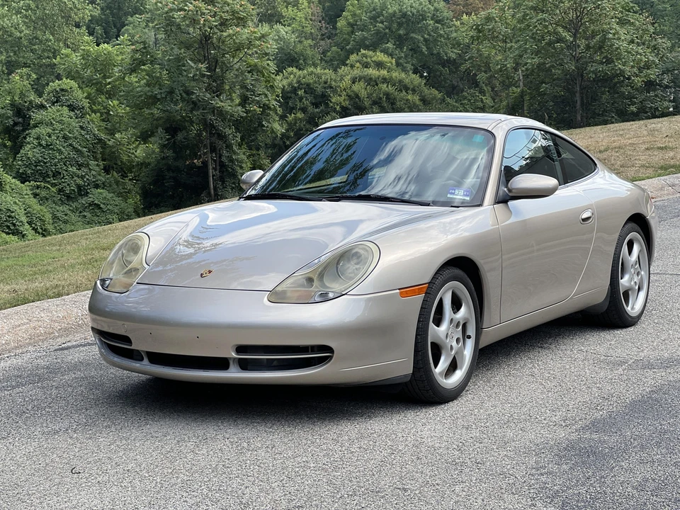 2001 Porsche 996 Carrera - Image 6 of 31