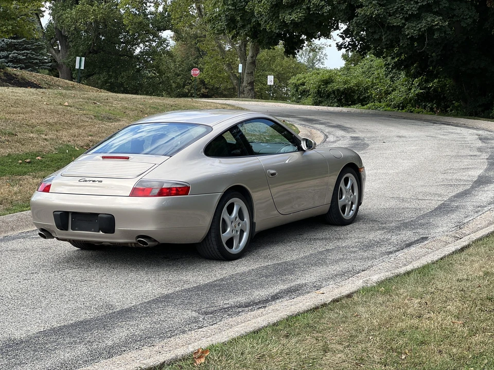 2001 Porsche 996 Carrera - Image 30 of 31