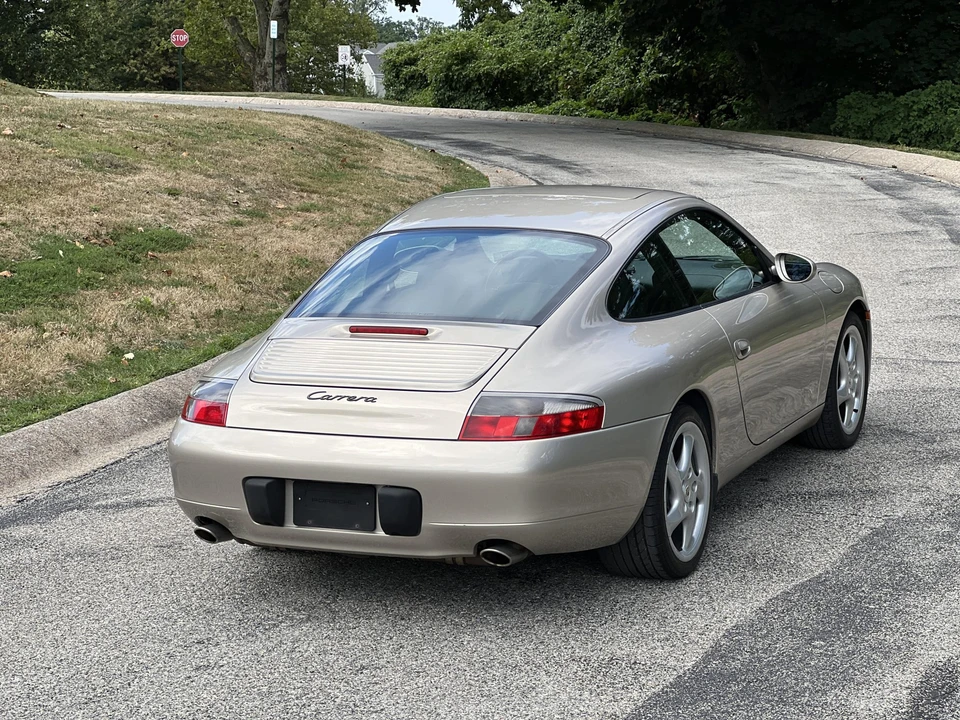 2001 Porsche 996 Carrera - Image 29 of 31