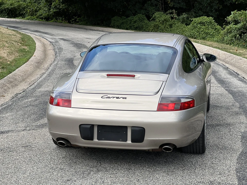 2001 Porsche 996 Carrera - Image 24 of 31