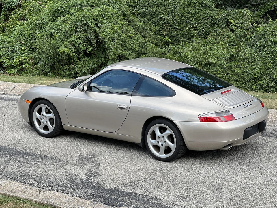 2001 Porsche 996 Carrera - Image 15 of 31