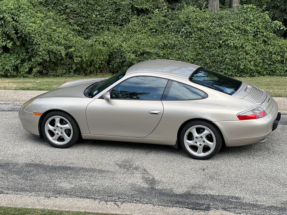 2001 Porsche 996 Carrera - Image 13 of 31