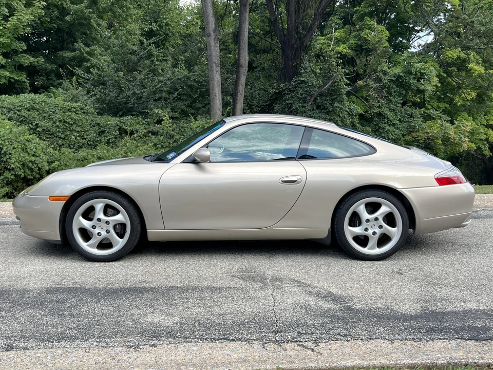 2001 Porsche 996 Carrera - Image 11 of 31