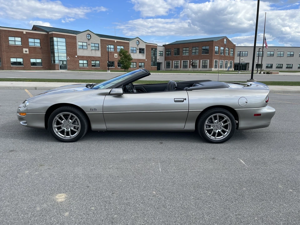 2002 Chevrolet Camaro SS 4th Gen - Image 8 of 31