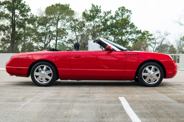 2002 Ford Thunderbird 11th Gen - Image 3 of 8