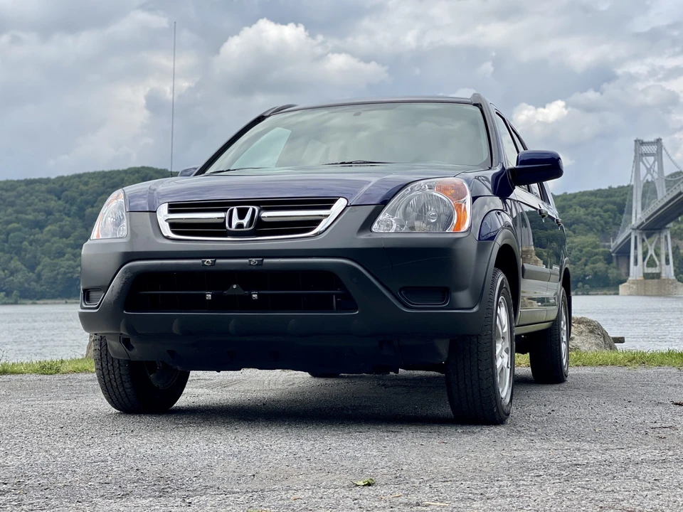 2002 Honda CR-V 2nd Gen - Image 4 of 31