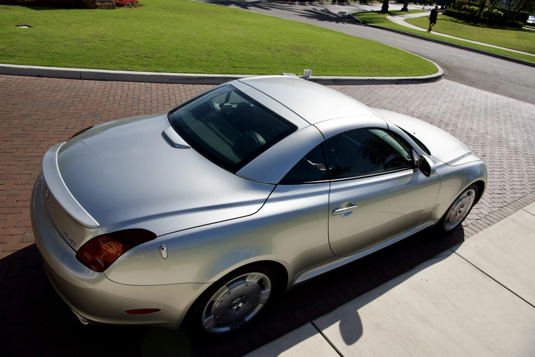 2002 Lexus SC430 - Image 10 of 31