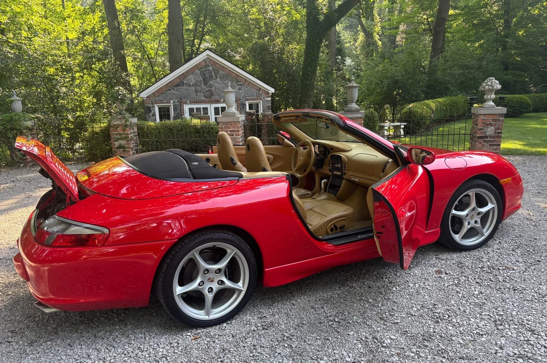2002 Porsche 996 Carrera - Image 28 of 31
