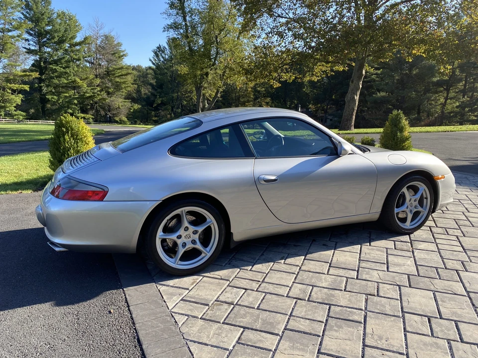 2002 Porsche 996 Carrera - Image 24 of 31