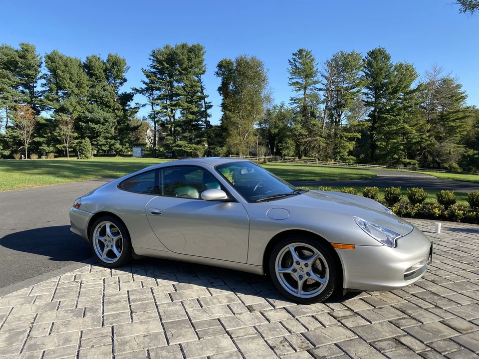 2002 Porsche 996 Carrera - Image 28 of 31
