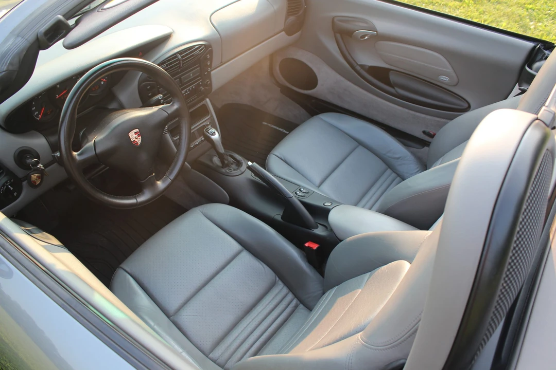 2002 Porsche 986 Boxster - Image 27 of 31