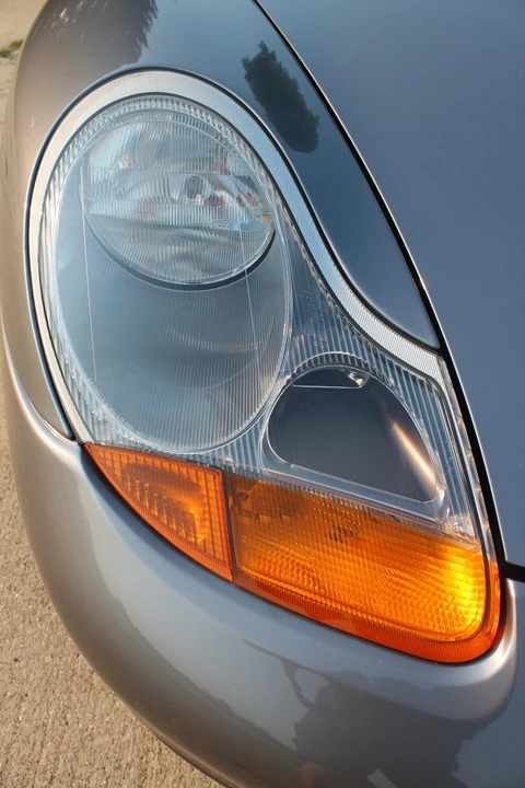 2002 Porsche 986 Boxster - Image 15 of 31