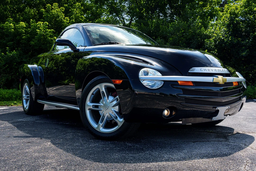 2003 Chevrolet SSR - Image 17 of 31