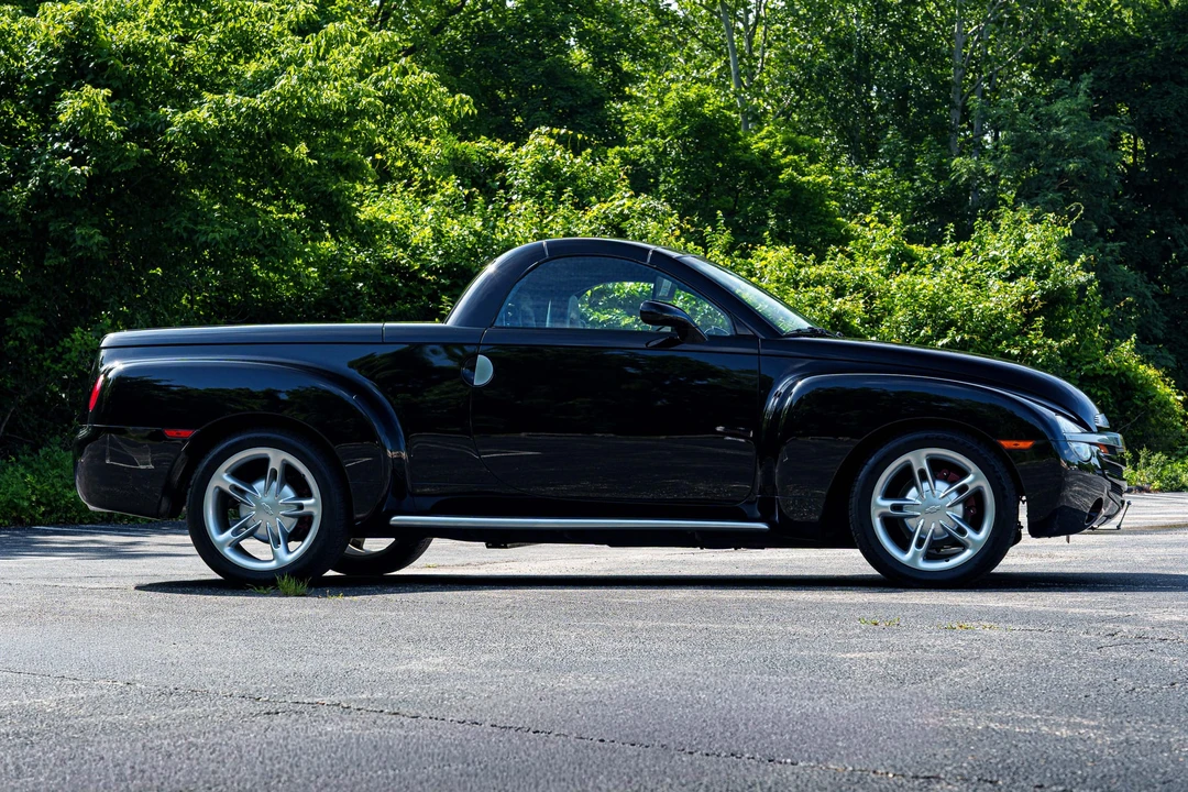 2003 Chevrolet SSR - Image 28 of 31