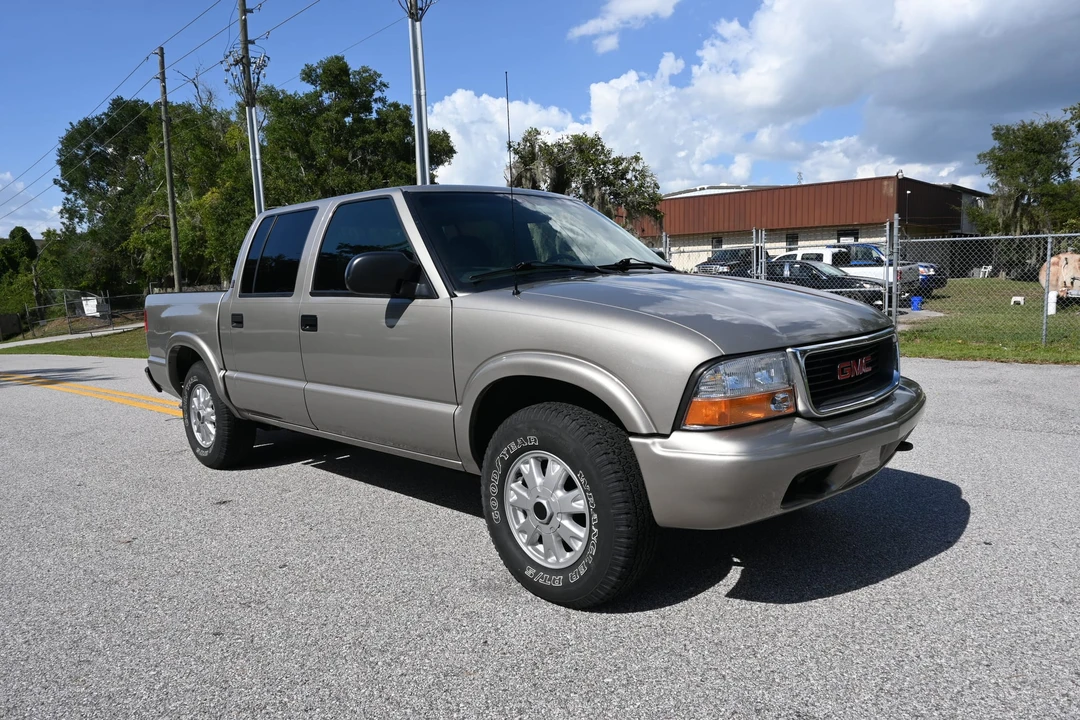 2003 GMC S-15/Sonoma - Image 2 of 31