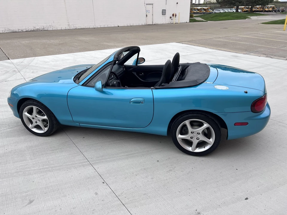 2003 Mazda NB MX-5 Miata - Image 15 of 31